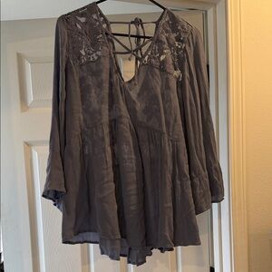 American Eagle Peasant XL Lace-Trimmed Gray Women's Top